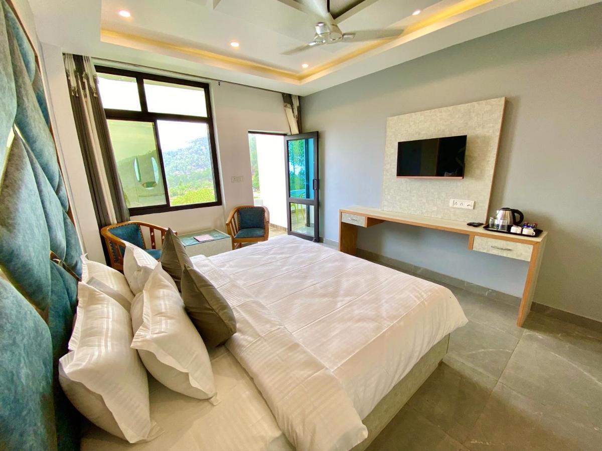 Hotel Kavita Palace Lansdowne Bagian luar foto
