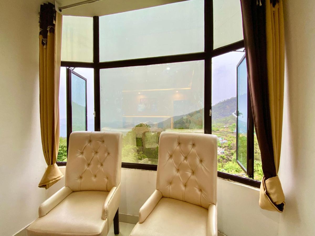 Hotel Kavita Palace Lansdowne Bagian luar foto