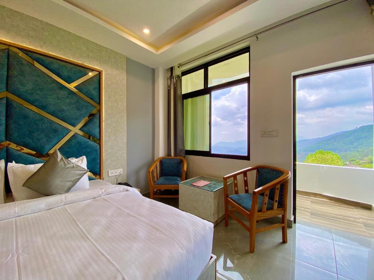 Hotel Kavita Palace Lansdowne Bagian luar foto