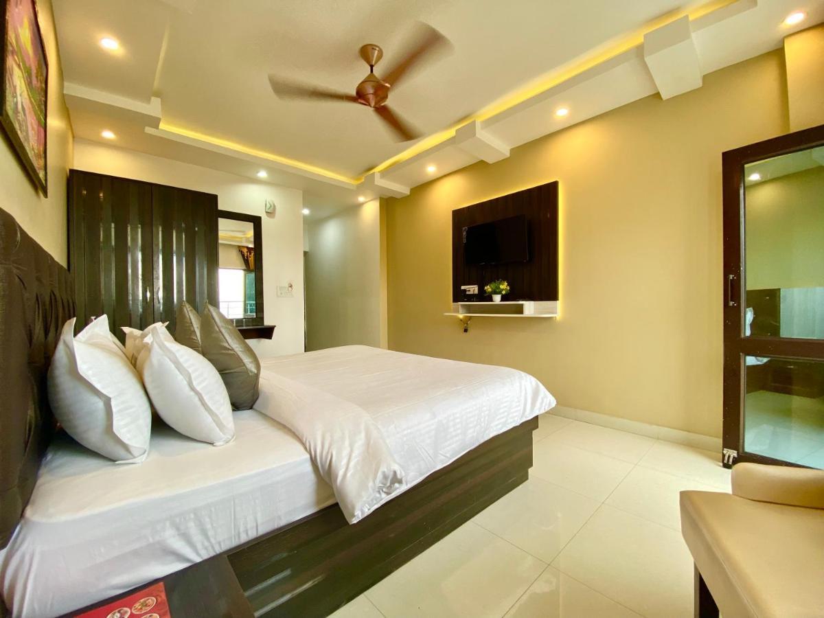 Hotel Kavita Palace Lansdowne Bagian luar foto