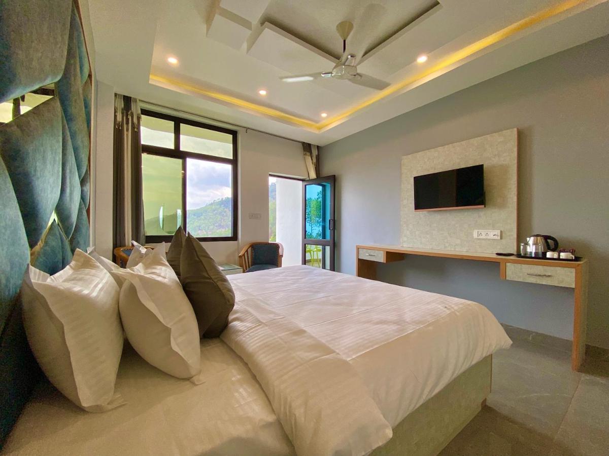 Hotel Kavita Palace Lansdowne Bagian luar foto