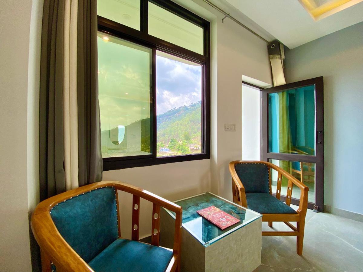 Hotel Kavita Palace Lansdowne Bagian luar foto